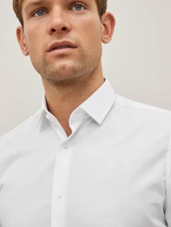 New Next - Ajustement régulier - Chemise élégante texturée facile d’entretien à poignets simples Blanc