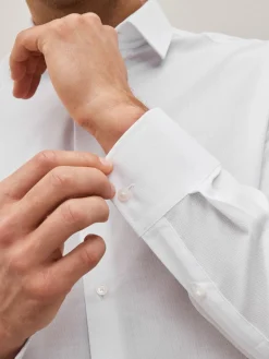 New Next - Ajustement régulier - Chemise élégante texturée facile d’entretien à poignets simples Blanc