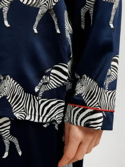 Best Chelsea Peers pyjama long en satin imprimé zèbre