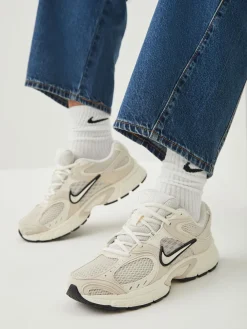 Best Nike - Baskets Vomero V5 Tapis de gainage neutre
