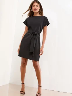 Clearance Lipsy Noir - Mini robe droite à ceinture boutonnée militaire