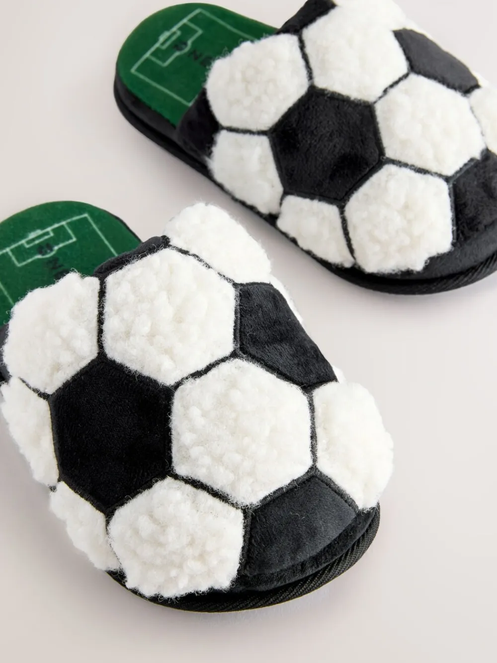 Best Next Noir/Blanc - Mules chaussons Football