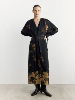 BHOEM Robe Mi-longue Satin Fleuri Imprimé Noir Kimono|Femme Tenues Grandes Occasions