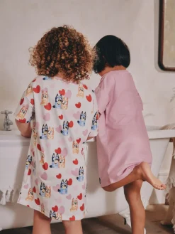 Next Rose - Bluey Nighties 2 Pack (2-8ans)| Chemises De Nuit|Tous Les Vêtements De Nuit