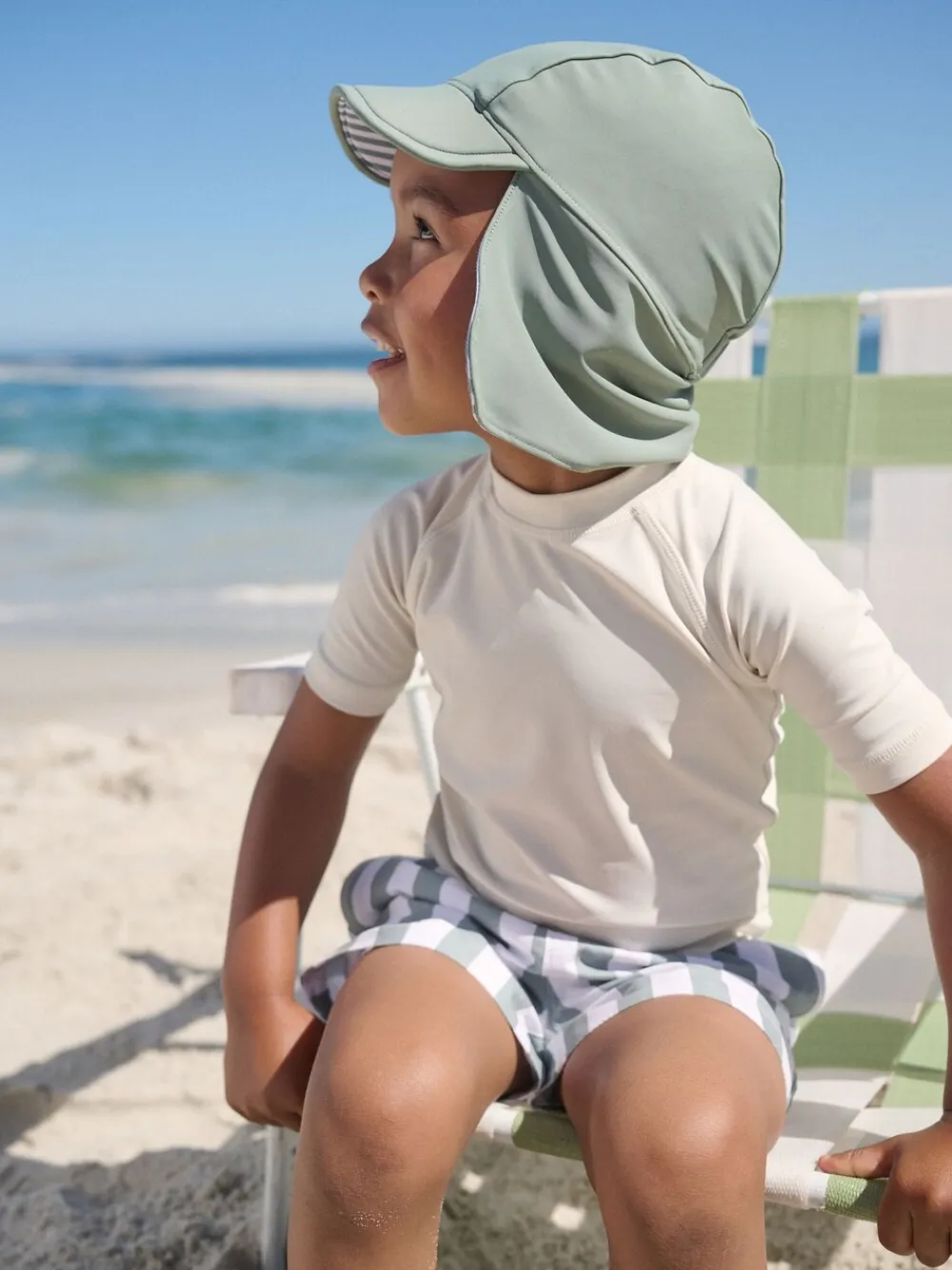 Best Next - Bonnet de bain Légionnaire (3mths-10yrs) vert