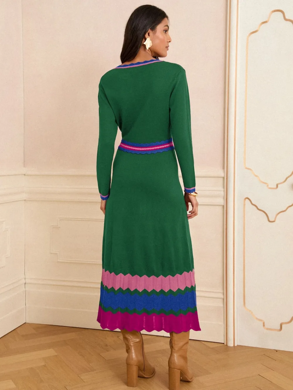Best Love & Roses Vert - Robe mi-longue en maille à encolure crantée