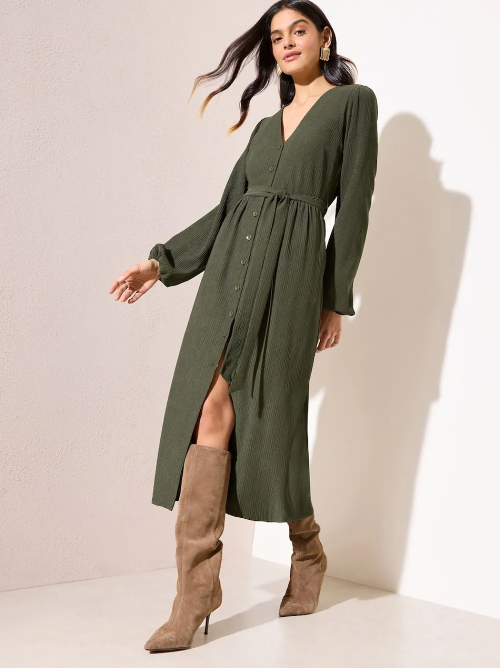 Clearance Friends Like These Vert kaki - Robe mi-longue texturée boutonnée à Manches longues Ceinturée